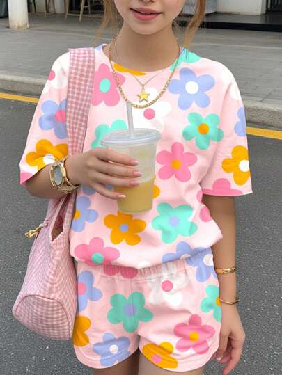 SHEIN 2pcs/Set Tween Girls Casual Minimalist Dopamine Flower Print Round Neck Short Sleeve T-Shirt And Shorts, Suitable For Summer, Chill Summer, Vacay Vibes