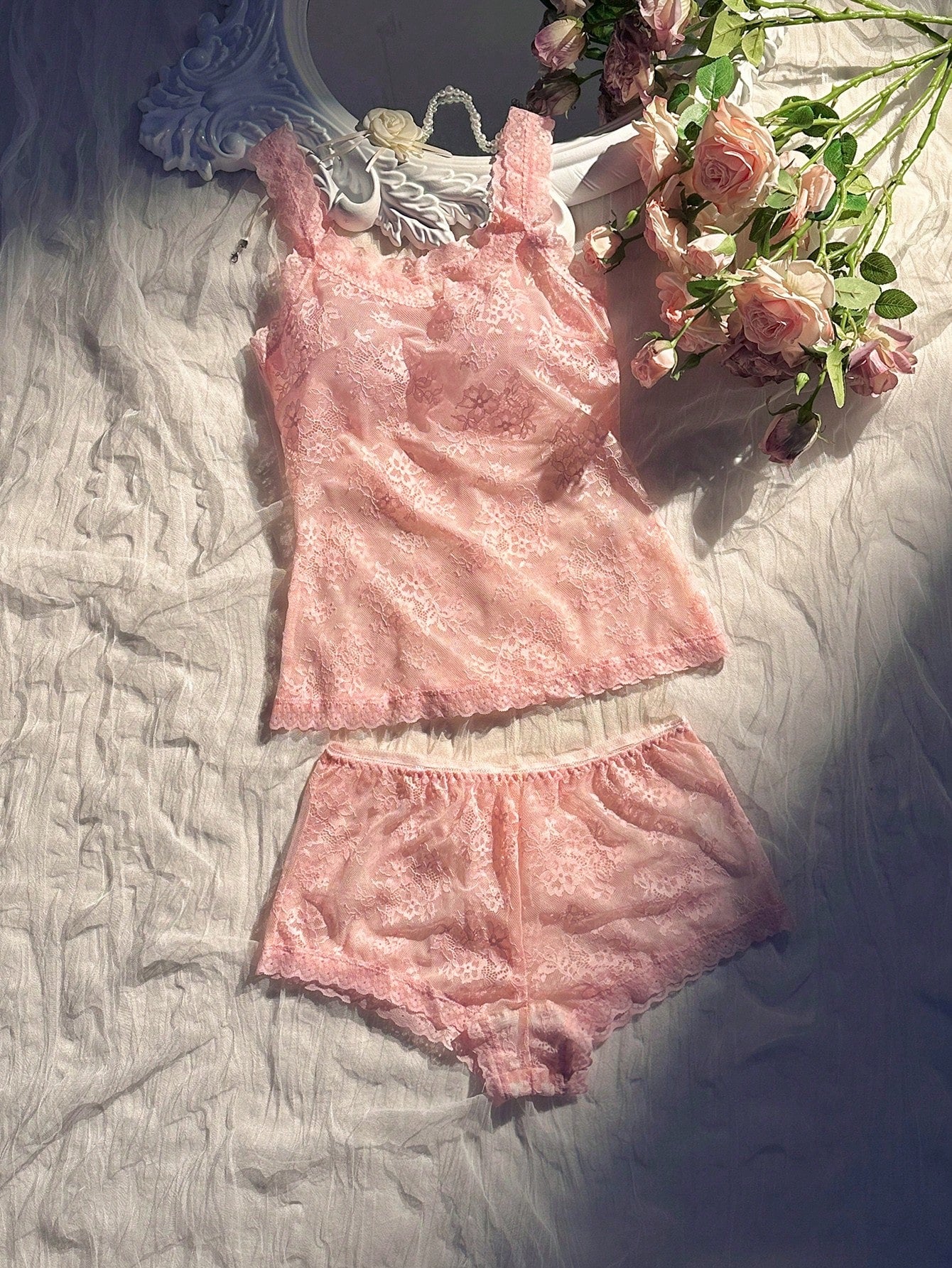 2pcs Women Sheer Lace Camisole Sexy Bra And Boyshorts Lingerie Set